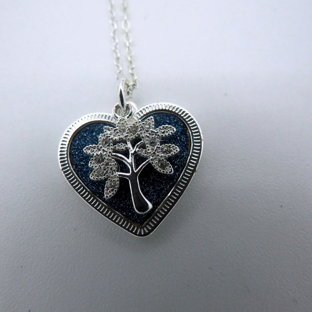 Kohls Fine Silver Plated Family Tree Heart Necklace Blue Glitter 17" New